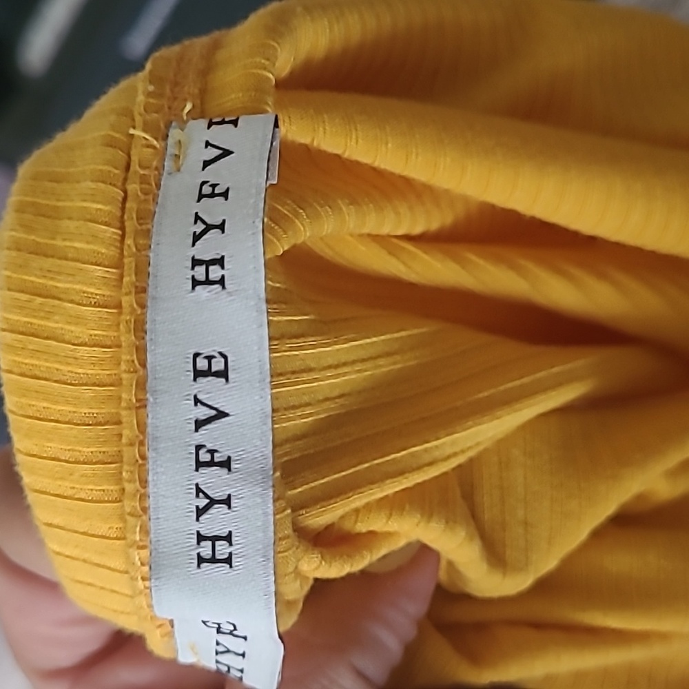Yellow Frilly Sleeve Bodysuit - Picture 6 of 7